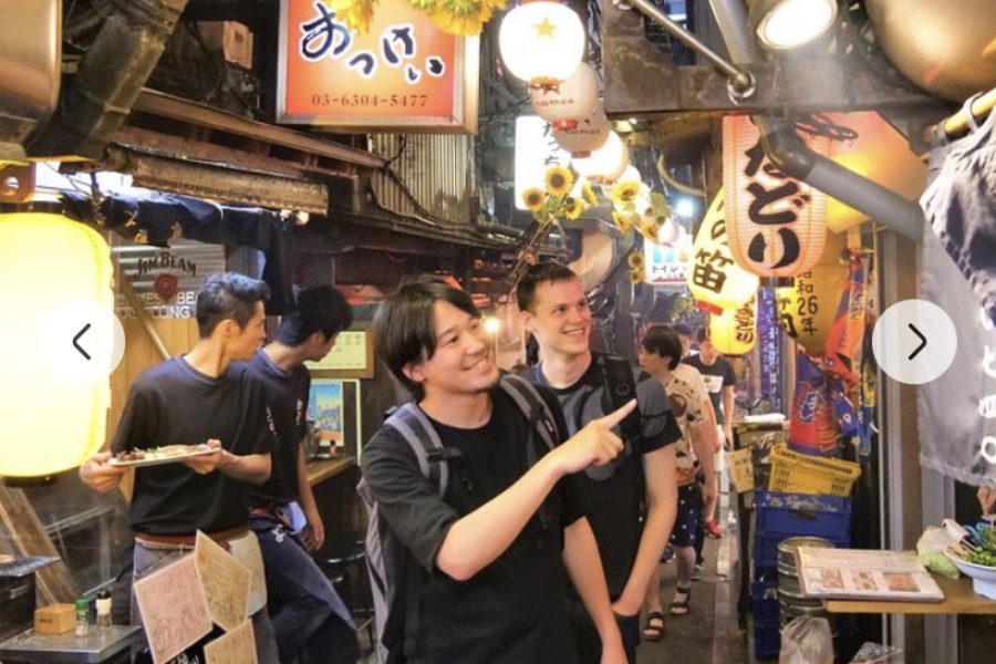 Tokyo Bar Hopping Night Experience in Shinjuku