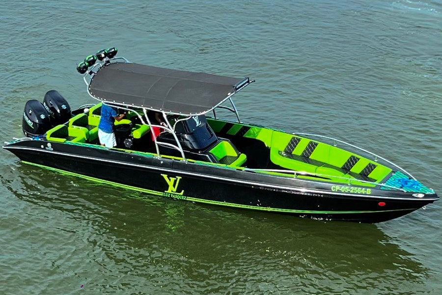 Private Sport Boat Charter To Bora Bora | Cartagena, Colombia –