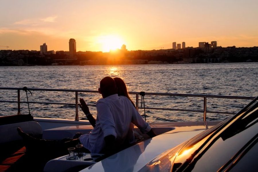 Private Sunset Cruise in Cartagena for Couples – Your Exclusive Boat Experience