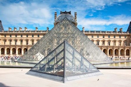 Guided Tour of the Louvre Museum in Paris, France